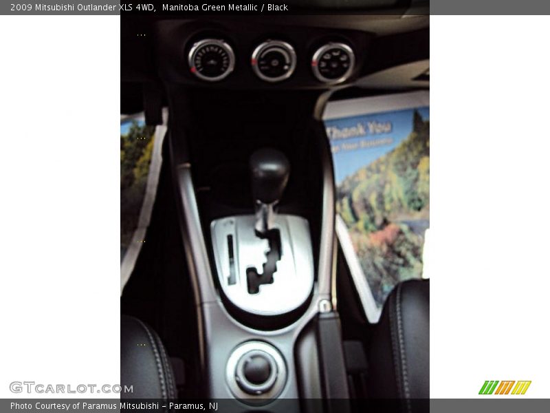 Manitoba Green Metallic / Black 2009 Mitsubishi Outlander XLS 4WD