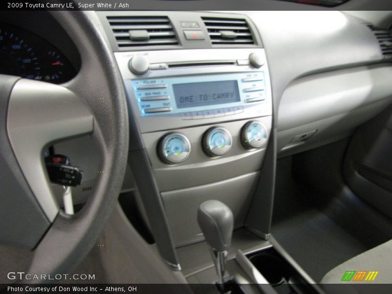 Super White / Ash 2009 Toyota Camry LE