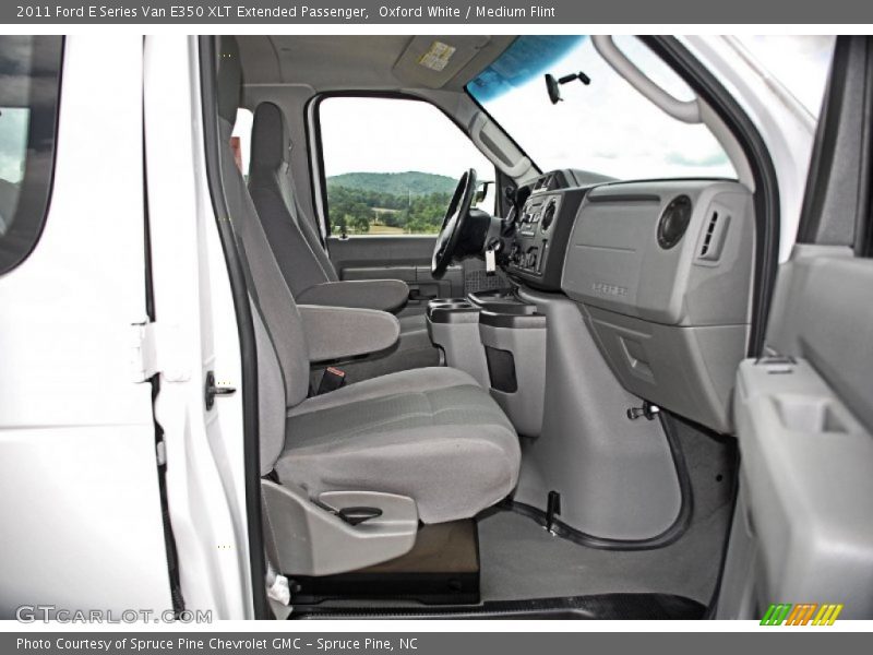 Oxford White / Medium Flint 2011 Ford E Series Van E350 XLT Extended Passenger
