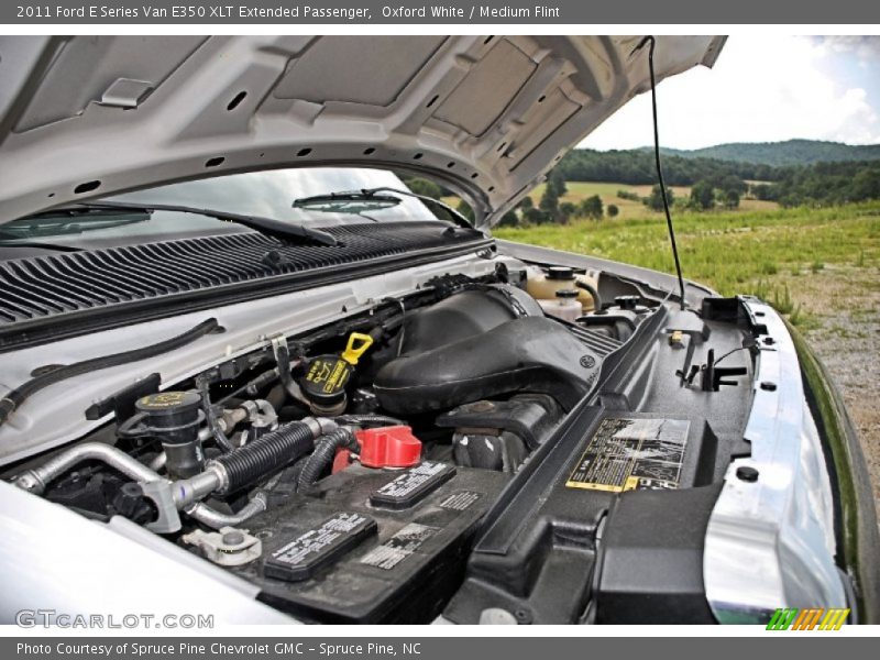  2011 E Series Van E350 XLT Extended Passenger Engine - 5.4 Liter SOHC 16-Valve Triton V8