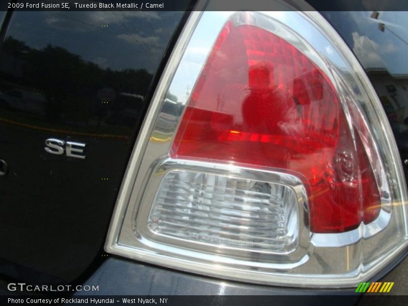 Tuxedo Black Metallic / Camel 2009 Ford Fusion SE