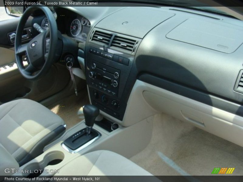 Tuxedo Black Metallic / Camel 2009 Ford Fusion SE
