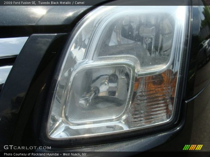 Tuxedo Black Metallic / Camel 2009 Ford Fusion SE