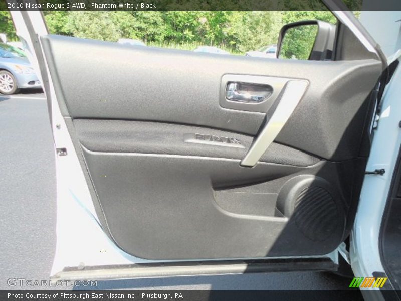 Phantom White / Black 2010 Nissan Rogue S AWD