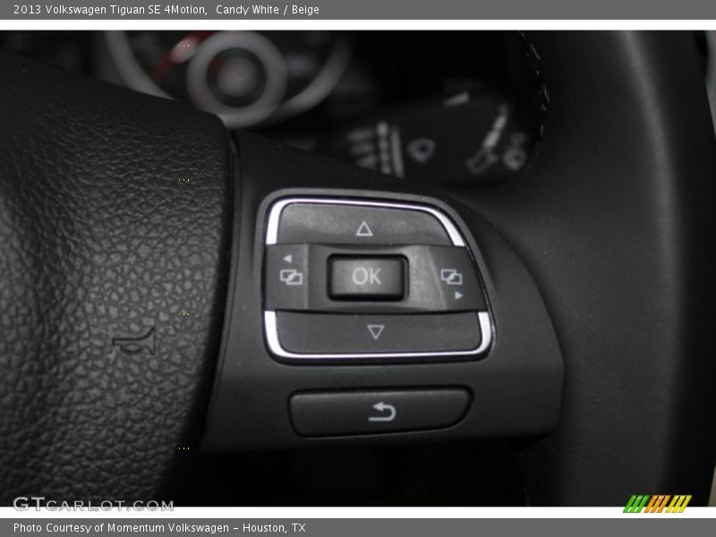 Controls of 2013 Tiguan SE 4Motion