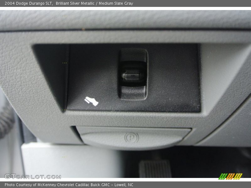 Brilliant Silver Metallic / Medium Slate Gray 2004 Dodge Durango SLT