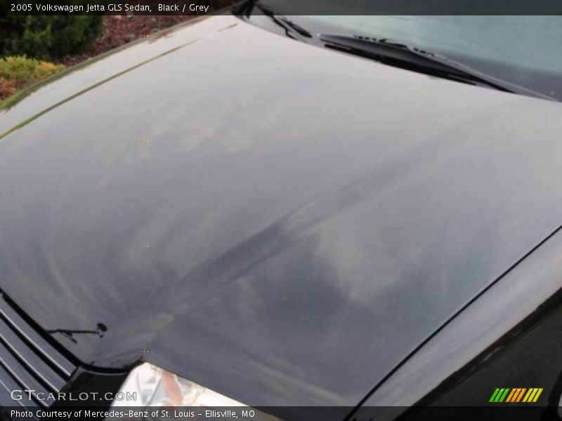 Black / Grey 2005 Volkswagen Jetta GLS Sedan