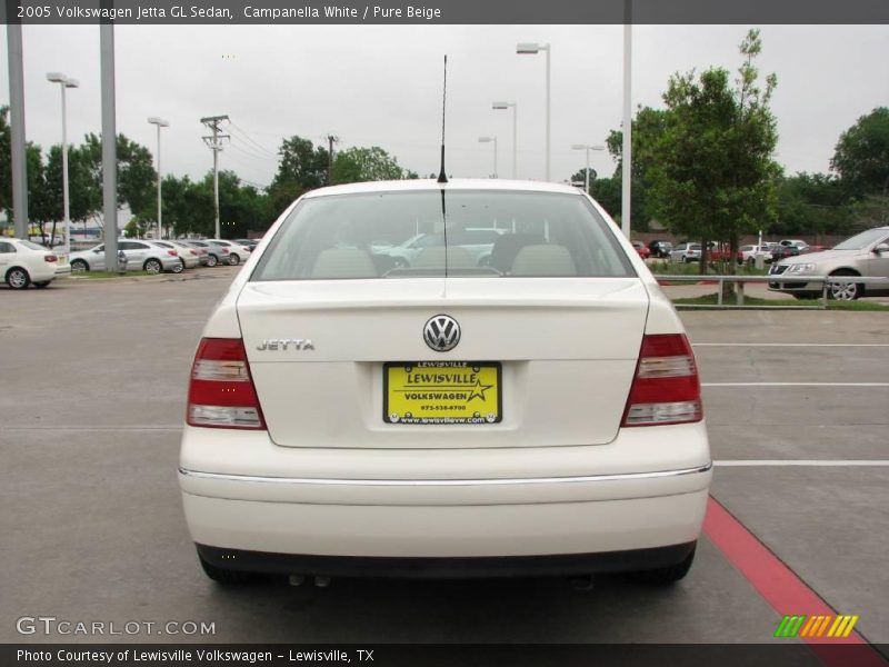 Campanella White / Pure Beige 2005 Volkswagen Jetta GL Sedan