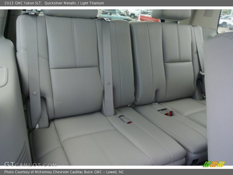 Quicksilver Metallic / Light Titanium 2013 GMC Yukon SLT