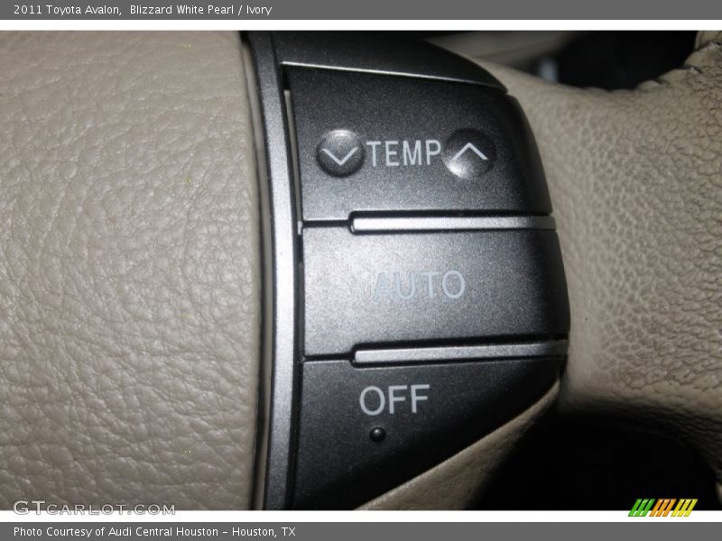 Blizzard White Pearl / Ivory 2011 Toyota Avalon