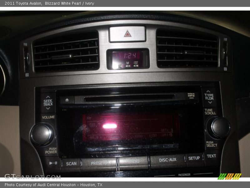 Blizzard White Pearl / Ivory 2011 Toyota Avalon