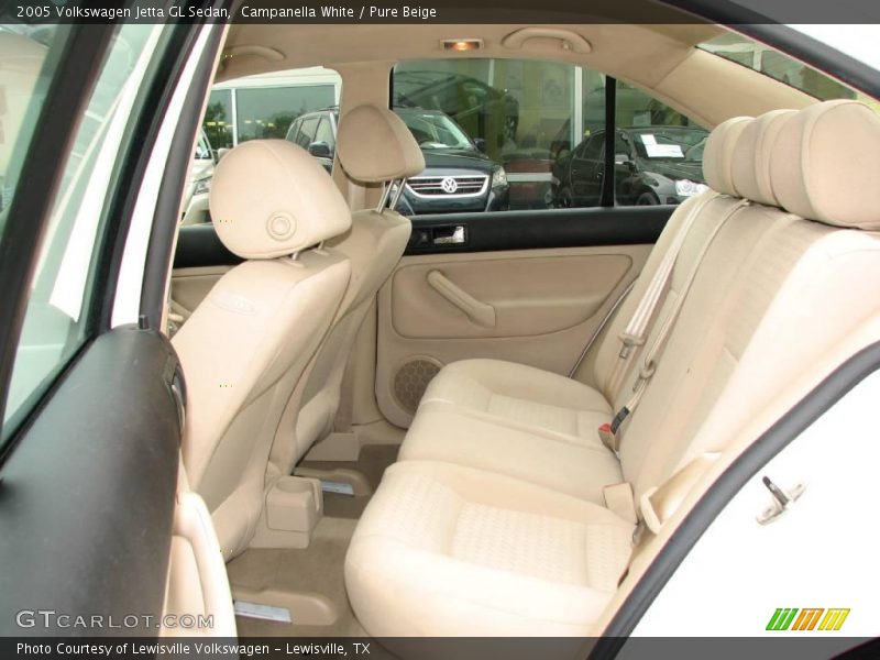 Campanella White / Pure Beige 2005 Volkswagen Jetta GL Sedan