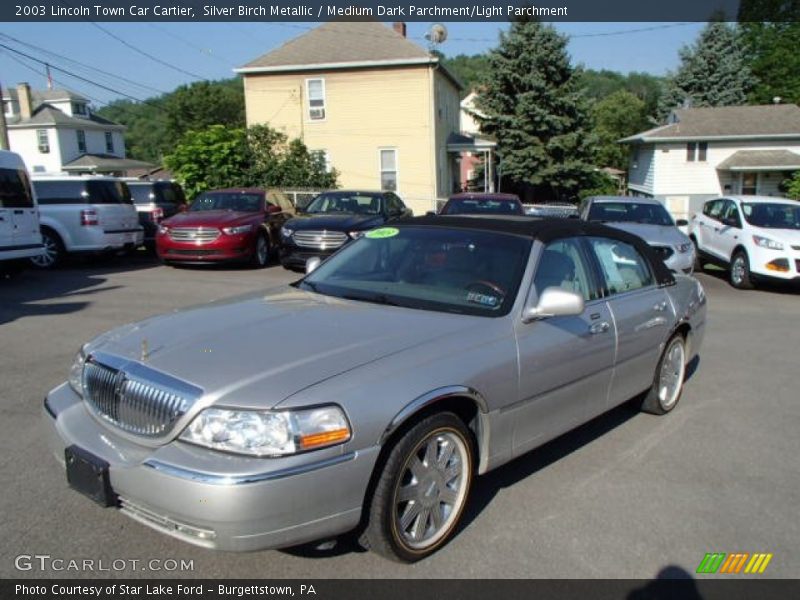 Silver Birch Metallic / Medium Dark Parchment/Light Parchment 2003 Lincoln Town Car Cartier