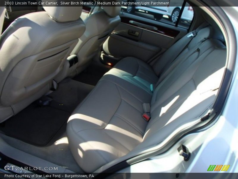 Silver Birch Metallic / Medium Dark Parchment/Light Parchment 2003 Lincoln Town Car Cartier