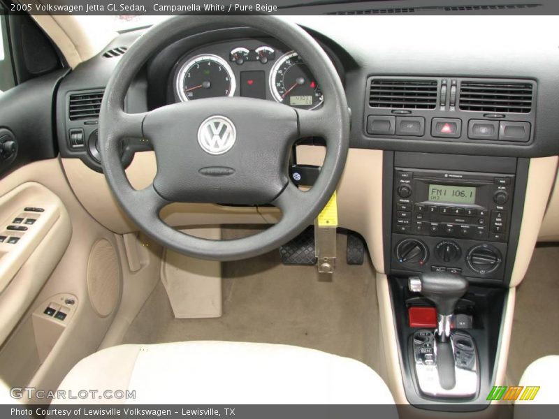 Campanella White / Pure Beige 2005 Volkswagen Jetta GL Sedan