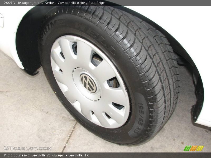 Campanella White / Pure Beige 2005 Volkswagen Jetta GL Sedan