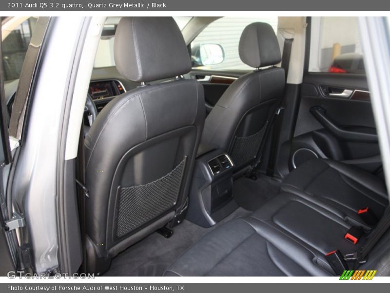 Quartz Grey Metallic / Black 2011 Audi Q5 3.2 quattro