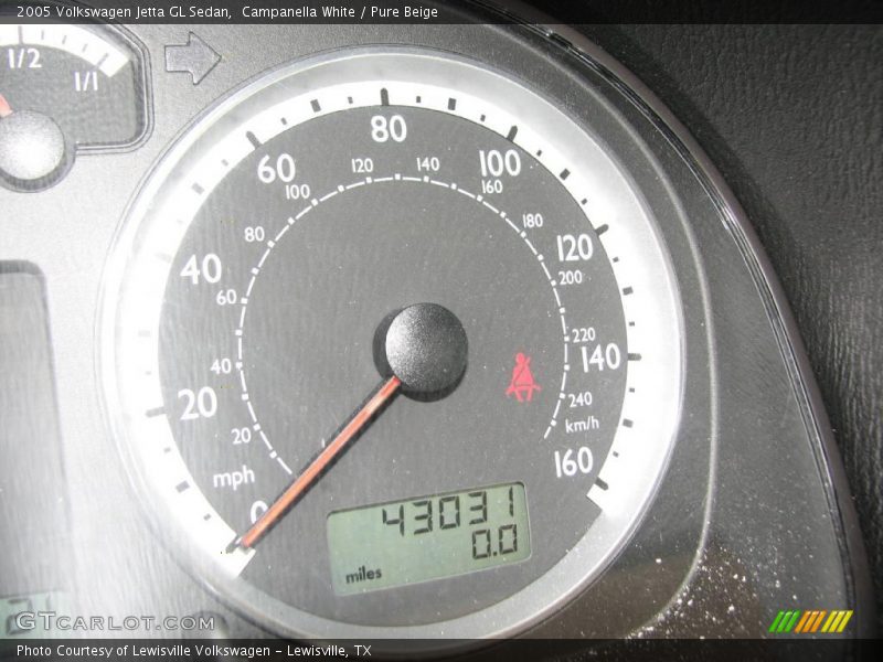 Campanella White / Pure Beige 2005 Volkswagen Jetta GL Sedan