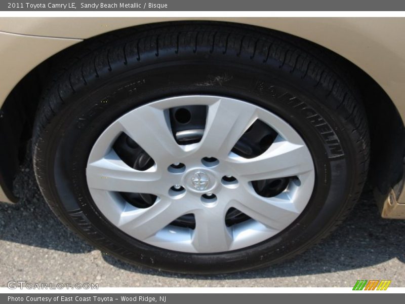Sandy Beach Metallic / Bisque 2011 Toyota Camry LE