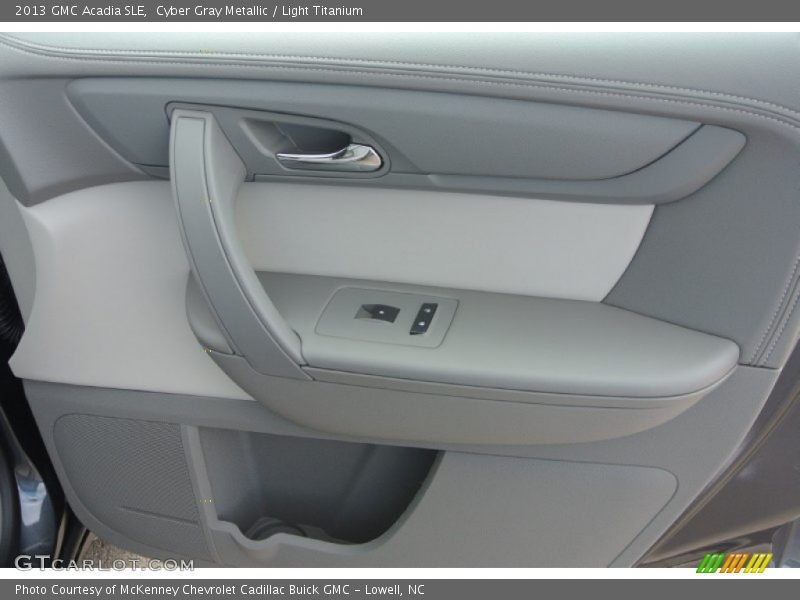 Cyber Gray Metallic / Light Titanium 2013 GMC Acadia SLE