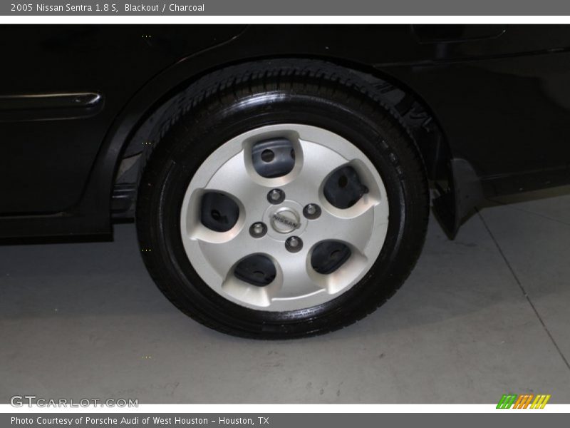 Blackout / Charcoal 2005 Nissan Sentra 1.8 S