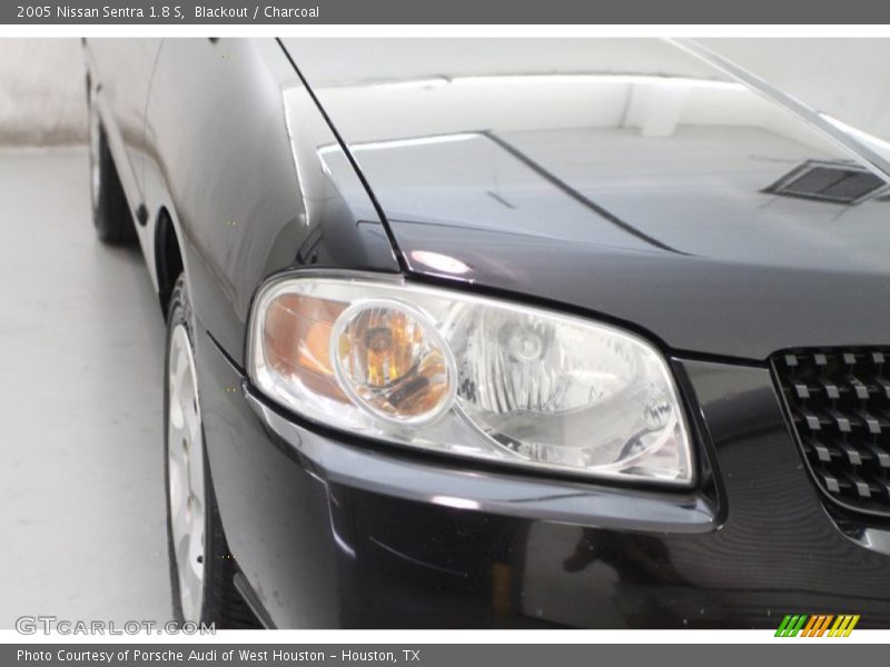 Blackout / Charcoal 2005 Nissan Sentra 1.8 S
