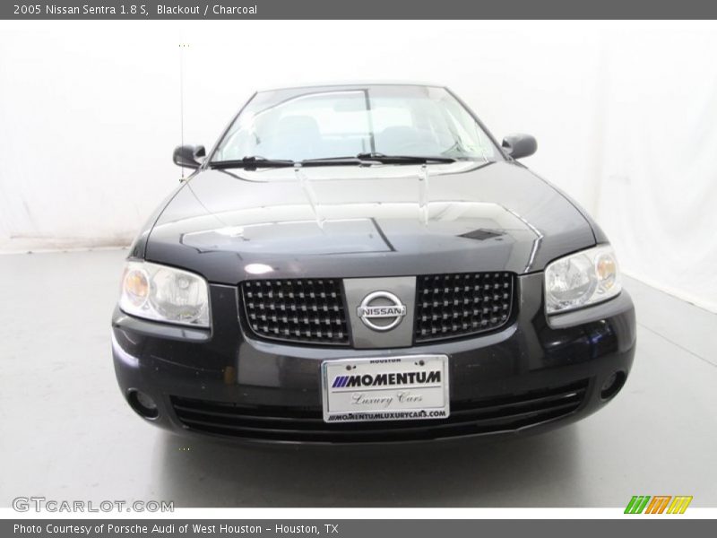 Blackout / Charcoal 2005 Nissan Sentra 1.8 S