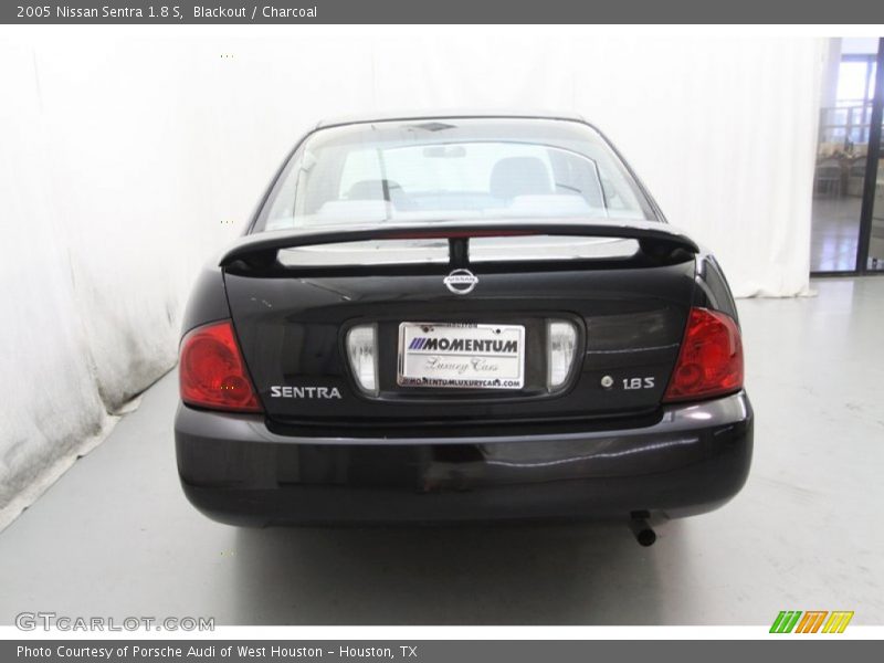 Blackout / Charcoal 2005 Nissan Sentra 1.8 S