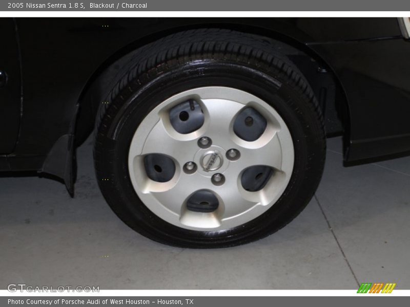 Blackout / Charcoal 2005 Nissan Sentra 1.8 S