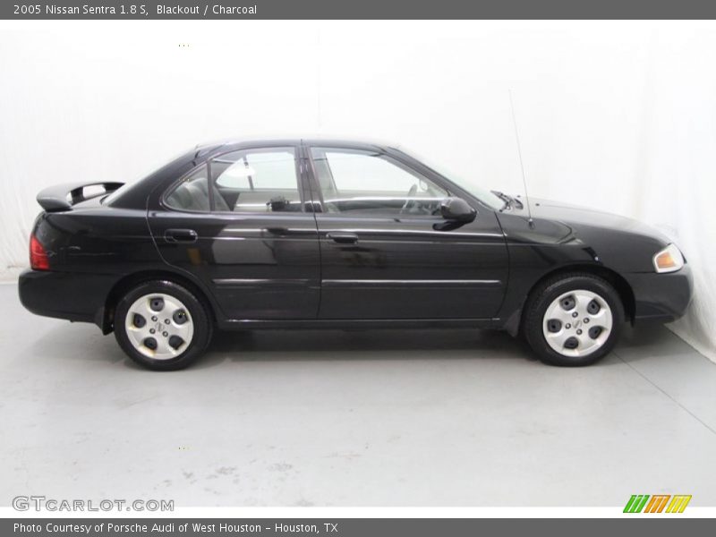 Blackout / Charcoal 2005 Nissan Sentra 1.8 S