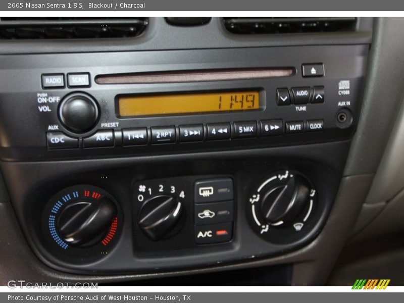 Blackout / Charcoal 2005 Nissan Sentra 1.8 S