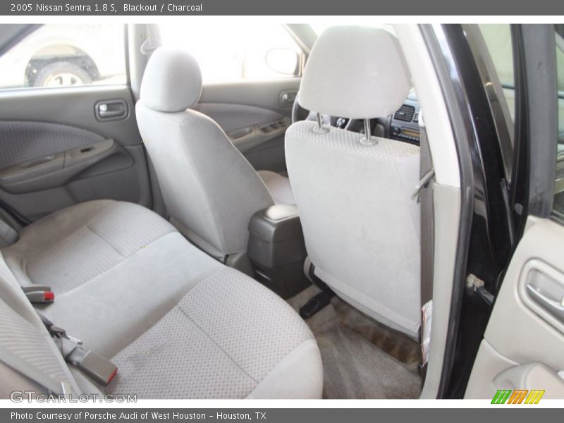 Blackout / Charcoal 2005 Nissan Sentra 1.8 S