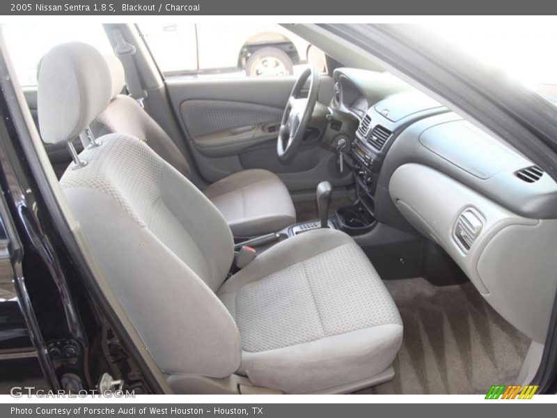 Blackout / Charcoal 2005 Nissan Sentra 1.8 S