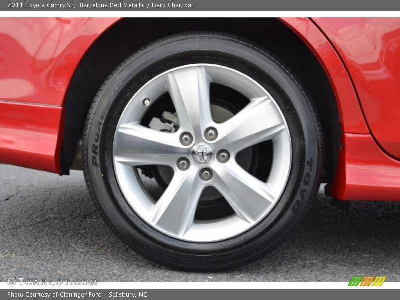 Barcelona Red Metallic / Dark Charcoal 2011 Toyota Camry SE