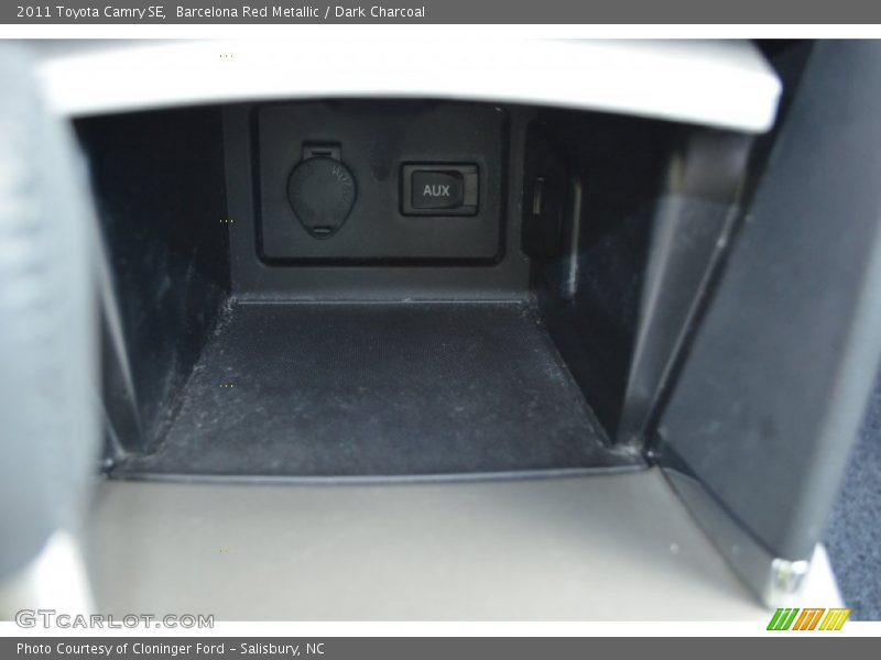 Barcelona Red Metallic / Dark Charcoal 2011 Toyota Camry SE