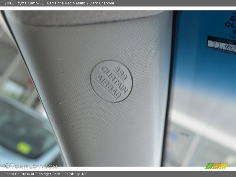 Barcelona Red Metallic / Dark Charcoal 2011 Toyota Camry SE
