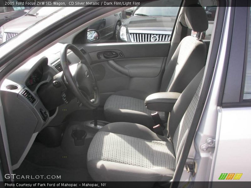 CD Silver Metallic / Dark Flint/Light Flint 2005 Ford Focus ZXW SES Wagon