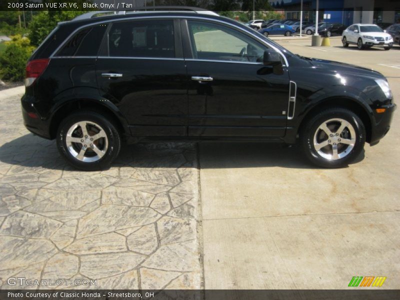 Black Onyx / Tan 2009 Saturn VUE XR V6