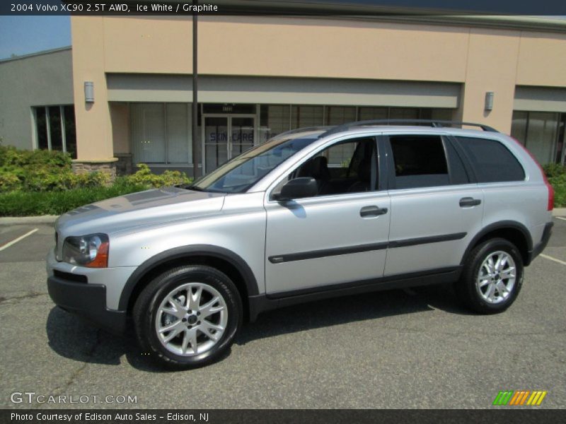 Ice White / Graphite 2004 Volvo XC90 2.5T AWD