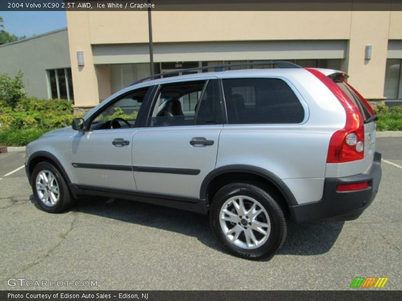 Ice White / Graphite 2004 Volvo XC90 2.5T AWD