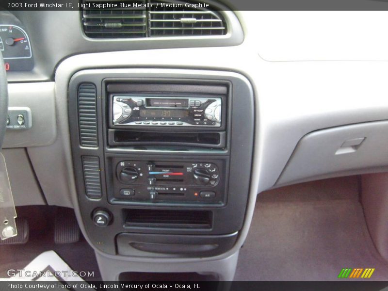 Light Sapphire Blue Metallic / Medium Graphite 2003 Ford Windstar LE