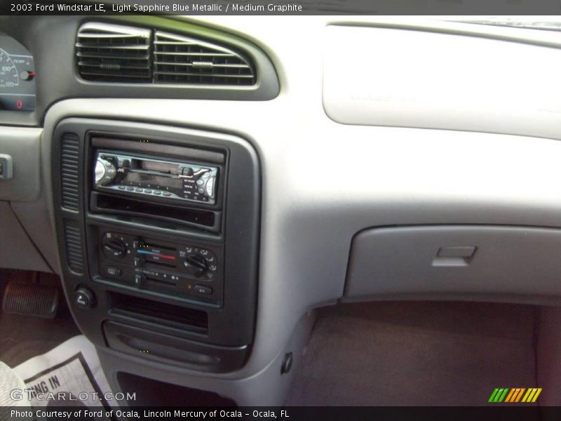 Light Sapphire Blue Metallic / Medium Graphite 2003 Ford Windstar LE