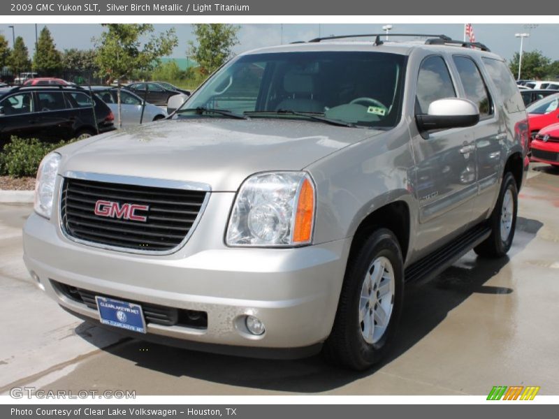 Silver Birch Metallic / Light Titanium 2009 GMC Yukon SLT
