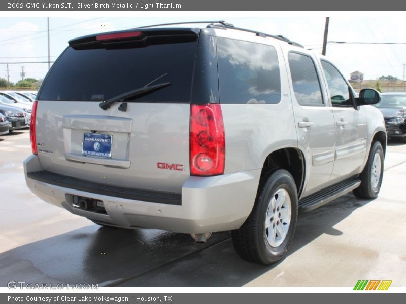 Silver Birch Metallic / Light Titanium 2009 GMC Yukon SLT
