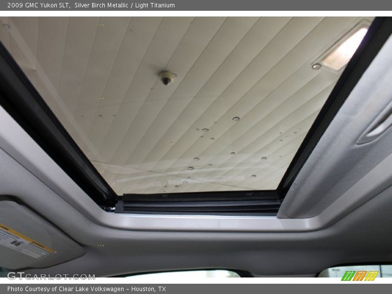 Silver Birch Metallic / Light Titanium 2009 GMC Yukon SLT