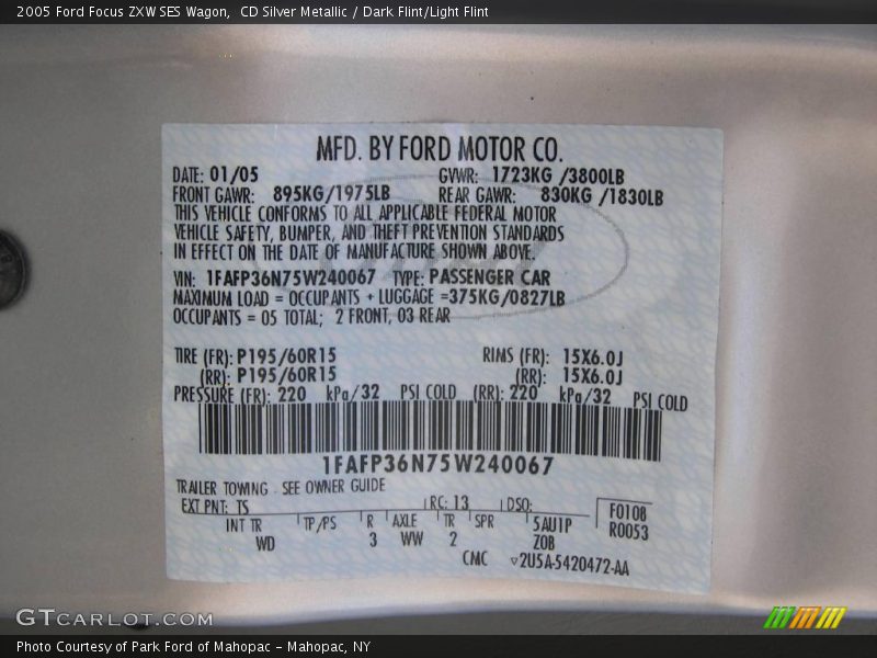 CD Silver Metallic / Dark Flint/Light Flint 2005 Ford Focus ZXW SES Wagon