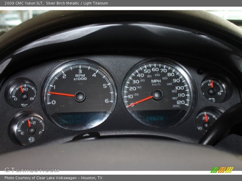 Silver Birch Metallic / Light Titanium 2009 GMC Yukon SLT