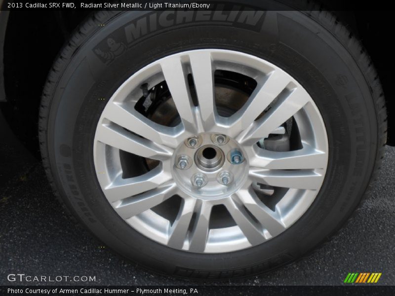 Radiant Silver Metallic / Light Titanium/Ebony 2013 Cadillac SRX FWD