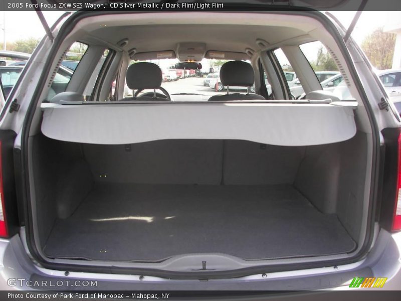 CD Silver Metallic / Dark Flint/Light Flint 2005 Ford Focus ZXW SES Wagon