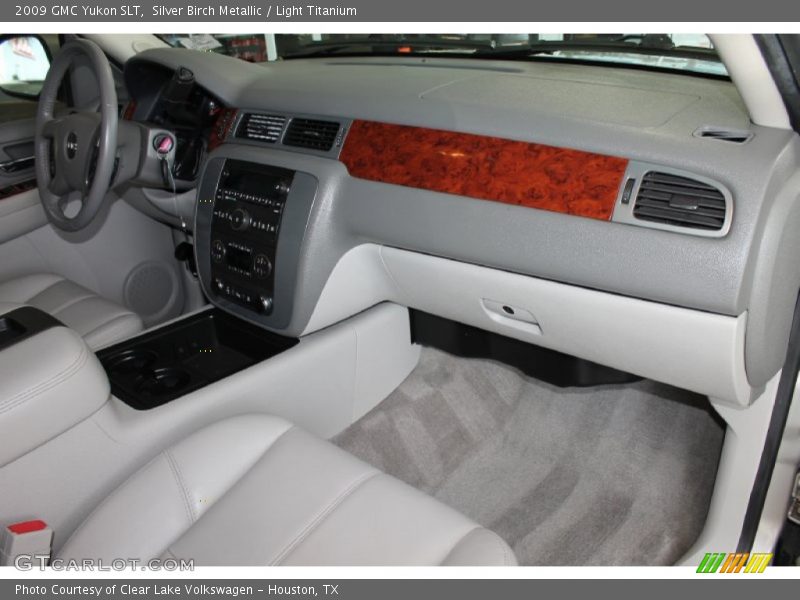 Silver Birch Metallic / Light Titanium 2009 GMC Yukon SLT